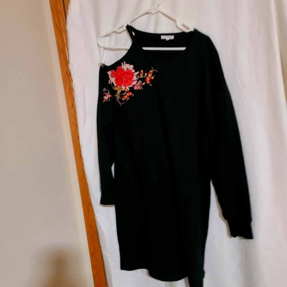 Maurices One Cold Shoulder Black Rose Embroidered Dress Size XL